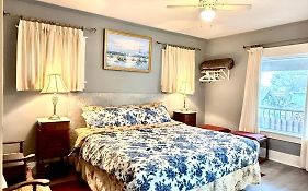 Two Bedrooms Unit With Jacuzzi And Great View