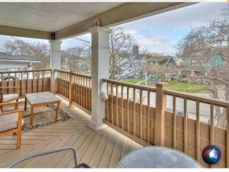 Two Bedrooms Unit With Jacuzzi And Great View Niagara Falls Exterior photo
