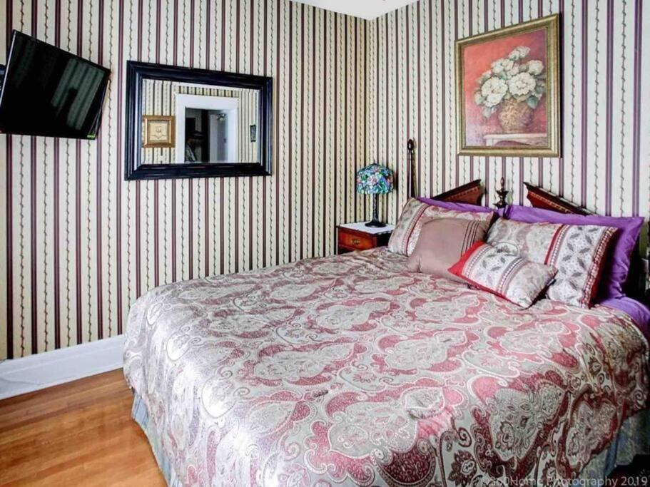Two Bedrooms Unit With Jacuzzi And Great View Niagara Falls Exterior photo