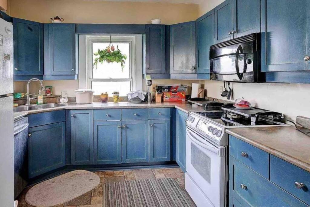 Two Bedrooms Unit With Jacuzzi And Great View Niagara Falls Exterior photo
