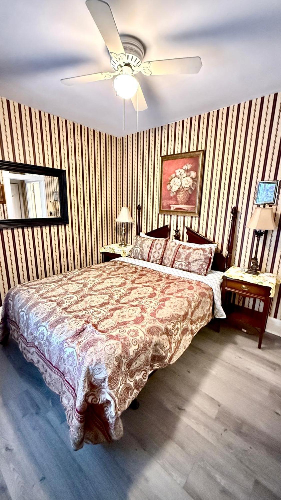 Two Bedrooms Unit With Jacuzzi And Great View Niagara Falls Exterior photo